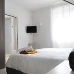 Olive Dei Marmi 포르데데이마르미